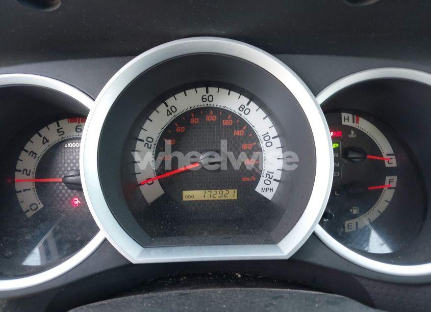 Photo 7 of 2014 Toyota Tacoma BASE V6 (VIN 3TMLU4EN1EM135084)