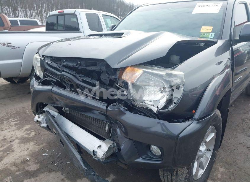 Photo 18 of 2014 Toyota Tacoma DOUBLE CAB (VIN 3TMLU4EN1EM148353)