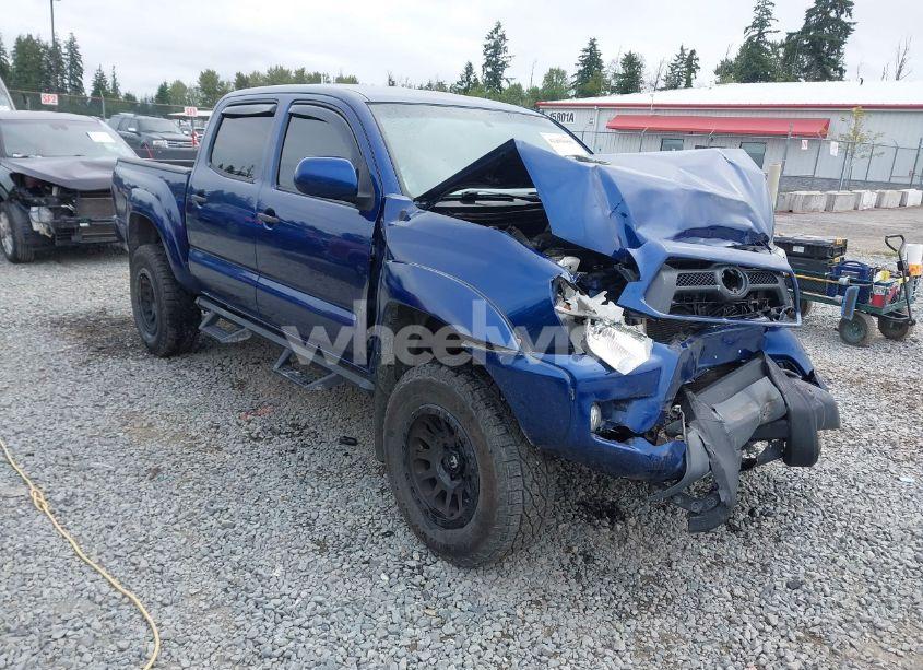 2015 Toyota Tacoma BASE V6 (VIN 3TMLU4EN1FM186747) main photo