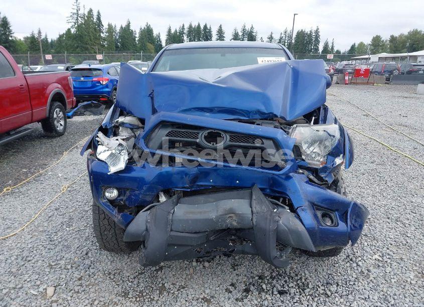 Photo 12 of 2015 Toyota Tacoma BASE V6 (VIN 3TMLU4EN1FM186747)