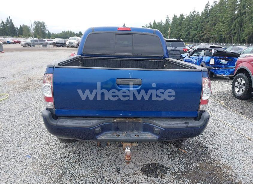 Photo 16 of 2015 Toyota Tacoma BASE V6 (VIN 3TMLU4EN1FM186747)