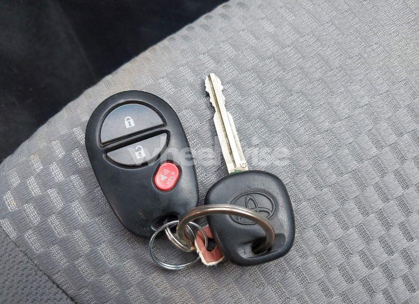 Photo 11 of 2015 Toyota Tacoma BASE V6 (VIN 3TMLU4EN1FM203143)