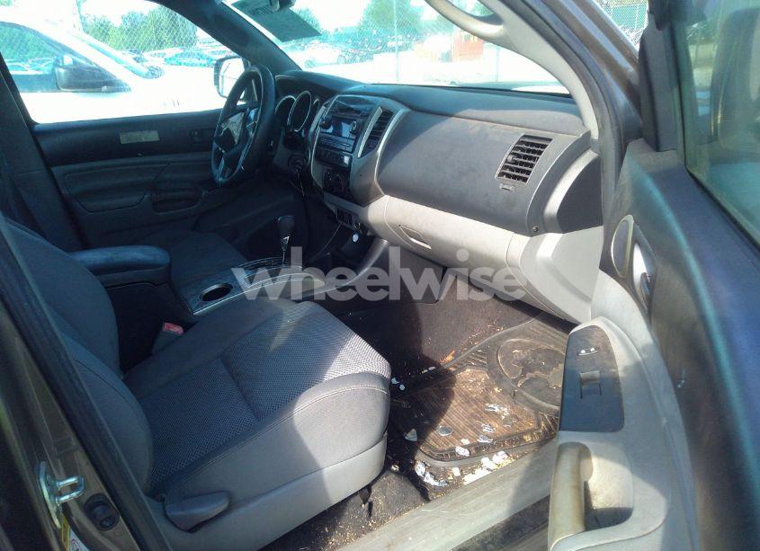 Photo 5 of 2012 Toyota Tacoma BASE V6 (VIN 3TMLU4EN2CM088094)