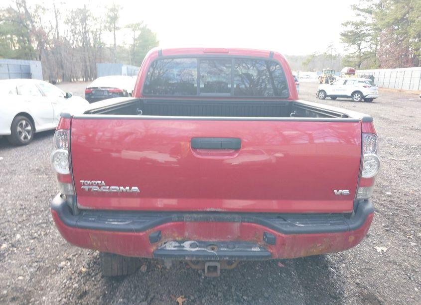 Photo 16 of 2013 Toyota Tacoma DOUBLE CAB (VIN 3TMLU4EN2DM107812)