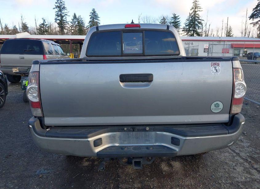 Photo 16 of 2013 Toyota Tacoma DOUBLE CAB (VIN 3TMLU4EN2DM111116)