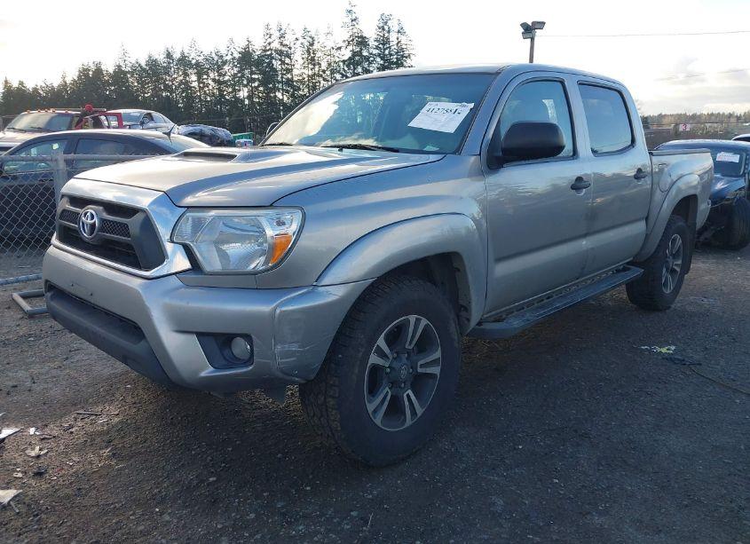 Photo 2 of 2013 Toyota Tacoma DOUBLE CAB (VIN 3TMLU4EN2DM111116)