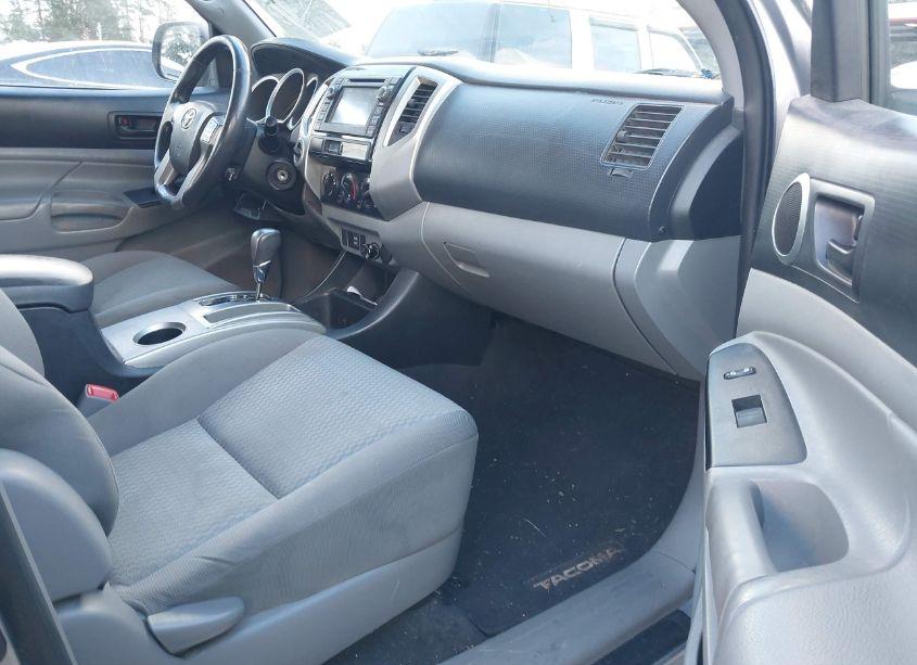 Photo 5 of 2013 Toyota Tacoma DOUBLE CAB (VIN 3TMLU4EN2DM111116)