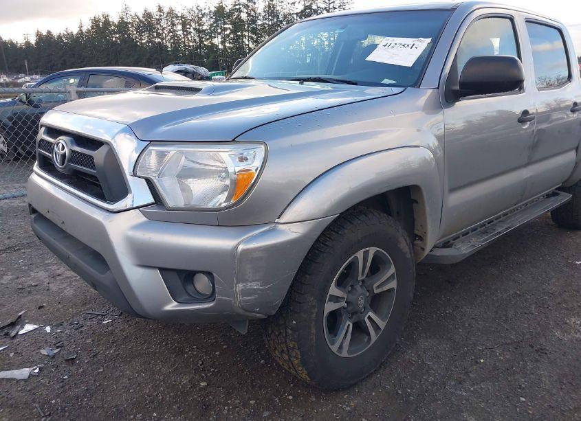 Photo 6 of 2013 Toyota Tacoma DOUBLE CAB (VIN 3TMLU4EN2DM111116)