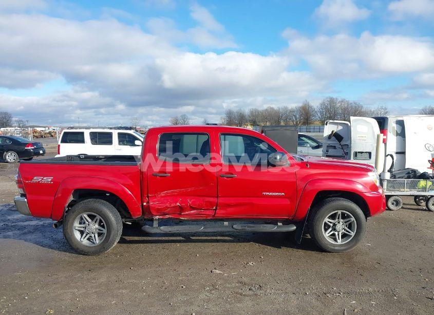 Photo 13 of 2013 Toyota Tacoma DOUBLE CAB (VIN 3TMLU4EN2DM132693)