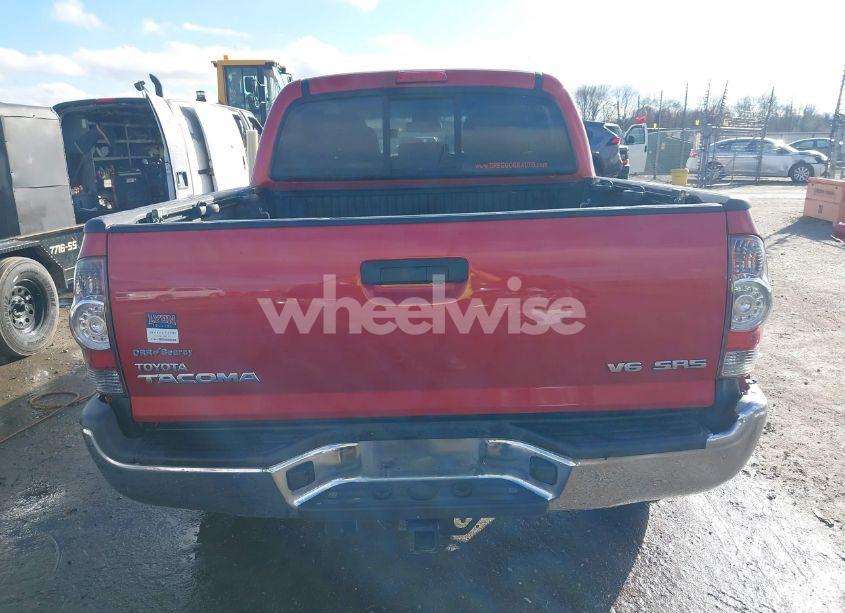 Photo 16 of 2013 Toyota Tacoma DOUBLE CAB (VIN 3TMLU4EN2DM132693)