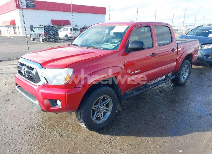 Photo 2 of 2013 Toyota Tacoma DOUBLE CAB (VIN 3TMLU4EN2DM132693)