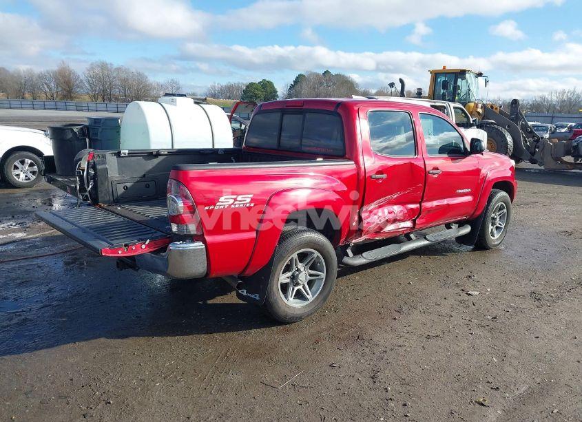 Photo 4 of 2013 Toyota Tacoma DOUBLE CAB (VIN 3TMLU4EN2DM132693)