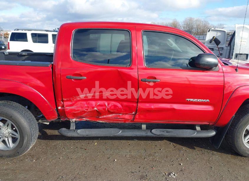 Photo 6 of 2013 Toyota Tacoma DOUBLE CAB (VIN 3TMLU4EN2DM132693)