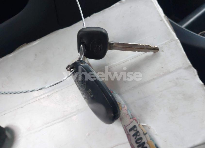 Photo 11 of 2015 Toyota Tacoma BASE V6 (VIN 3TMLU4EN2FM176180)
