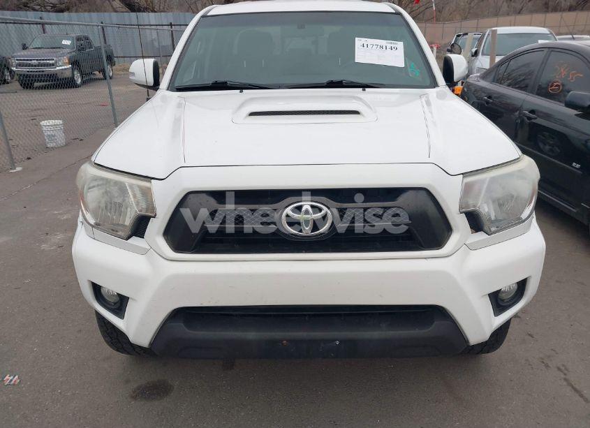 Photo 12 of 2015 Toyota Tacoma BASE V6 (VIN 3TMLU4EN2FM176180)