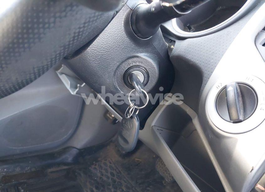 Photo 11 of 2015 Toyota Tacoma BASE V6 (VIN 3TMLU4EN2FM194047)