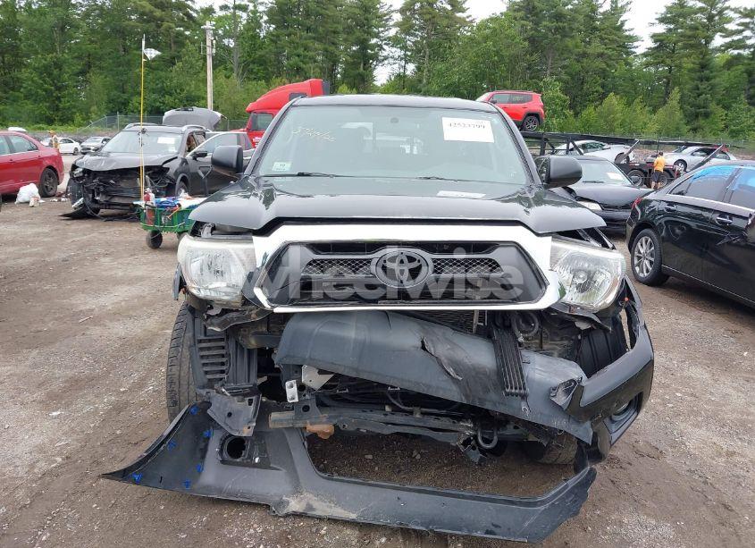 Photo 12 of 2015 Toyota Tacoma BASE V6 (VIN 3TMLU4EN2FM202275)