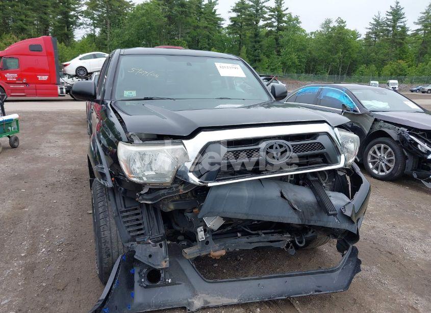 Photo 6 of 2015 Toyota Tacoma BASE V6 (VIN 3TMLU4EN2FM202275)