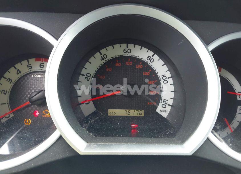 Photo 7 of 2015 Toyota Tacoma BASE V6 (VIN 3TMLU4EN2FM202275)