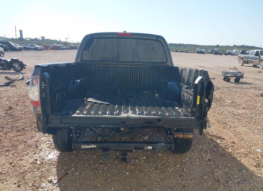 Photo 17 of 2010 Toyota Tacoma BASE V6 (VIN 3TMLU4EN3AM044263)