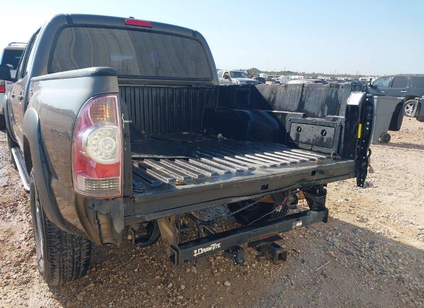 Photo 20 of 2010 Toyota Tacoma BASE V6 (VIN 3TMLU4EN3AM044263)