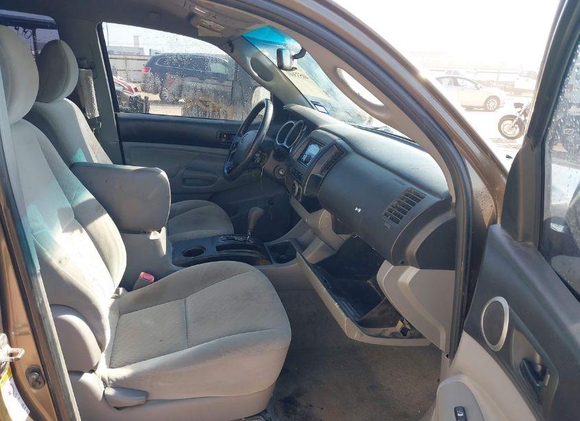 Photo 5 of 2010 Toyota Tacoma BASE V6 (VIN 3TMLU4EN3AM044263)