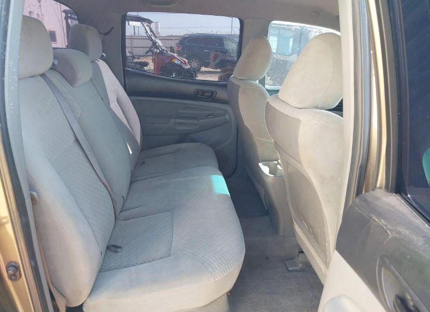 Photo 8 of 2010 Toyota Tacoma BASE V6 (VIN 3TMLU4EN3AM044263)
