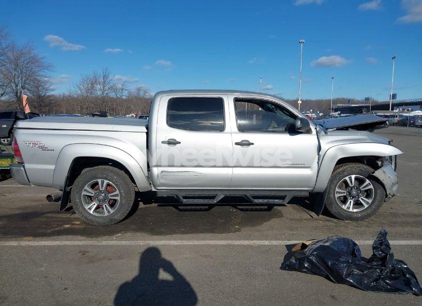 Photo 13 of 2010 Toyota Tacoma DOUBLE CAB (VIN 3TMLU4EN3AM044473)