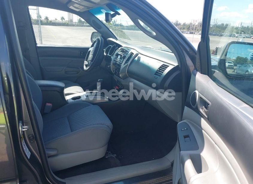 Photo 5 of 2012 Toyota Tacoma DOUBLE CAB (VIN 3TMLU4EN3CM081896)