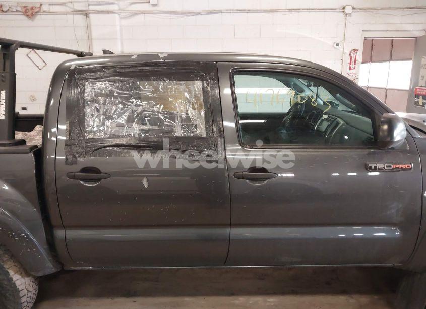 Photo 13 of 2014 Toyota Tacoma BASE V6 (VIN 3TMLU4EN3EM151917)