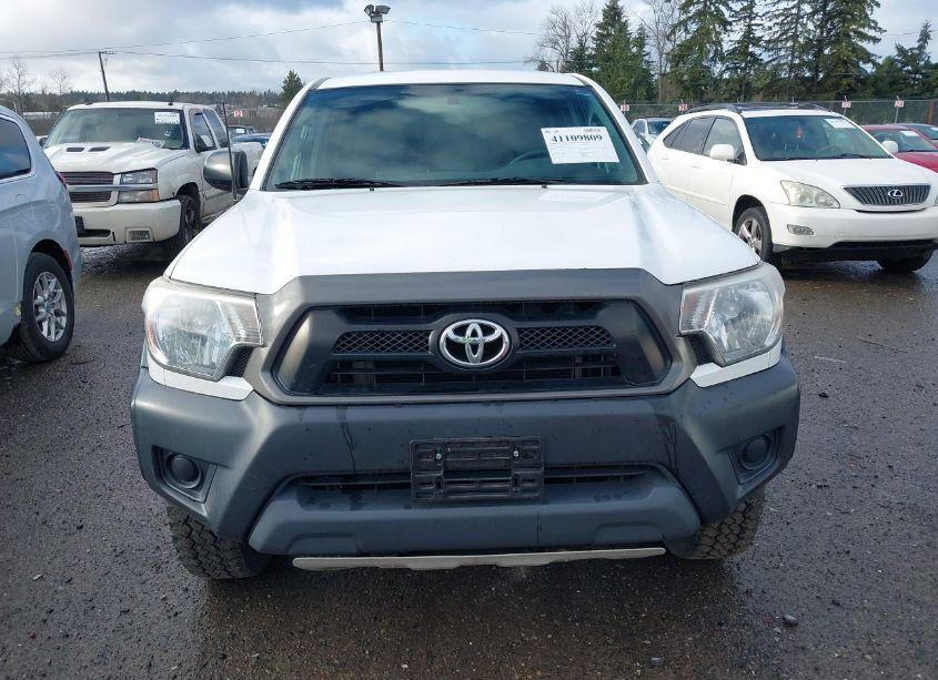 Photo 13 of 2014 Toyota Tacoma BASE V6 (VIN 3TMLU4EN3EM157989)