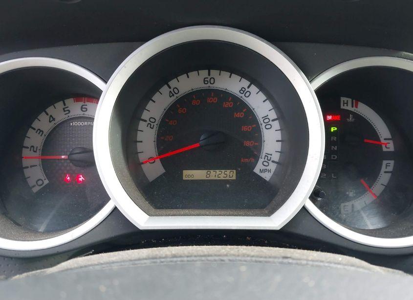 Photo 7 of 2014 Toyota Tacoma BASE V6 (VIN 3TMLU4EN3EM157989)