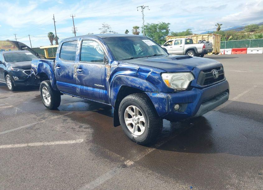 2015 Toyota Tacoma BASE V6/BASE V6 (M6)/TRD PRO (VIN 3TMLU4EN3FM187222) main photo