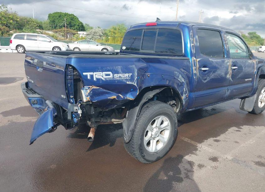 Photo 6 of 2015 Toyota Tacoma BASE V6/BASE V6 (M6)/TRD PRO (VIN 3TMLU4EN3FM187222)