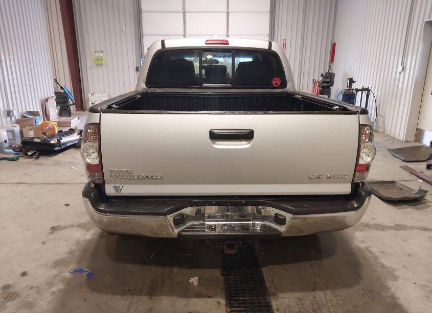Photo 16 of 2010 Toyota Tacoma DOUBLE CAB (VIN 3TMLU4EN4AM051349)