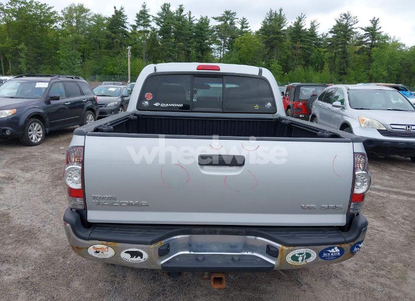 Photo 17 of 2011 Toyota Tacoma BASE V6 (VIN 3TMLU4EN4BM069898)