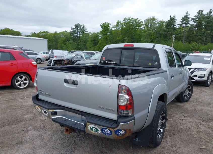 Photo 4 of 2011 Toyota Tacoma BASE V6 (VIN 3TMLU4EN4BM069898)