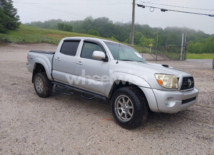 2011 Toyota Tacoma BASE V6 (VIN 3TMLU4EN4BM076284) main photo