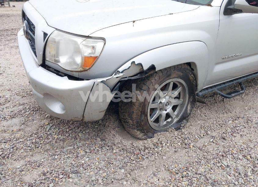 Photo 6 of 2011 Toyota Tacoma BASE V6 (VIN 3TMLU4EN4BM076284)