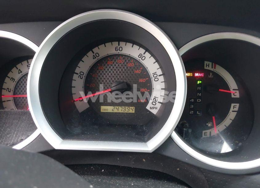 Photo 7 of 2011 Toyota Tacoma BASE V6 (VIN 3TMLU4EN4BM076284)