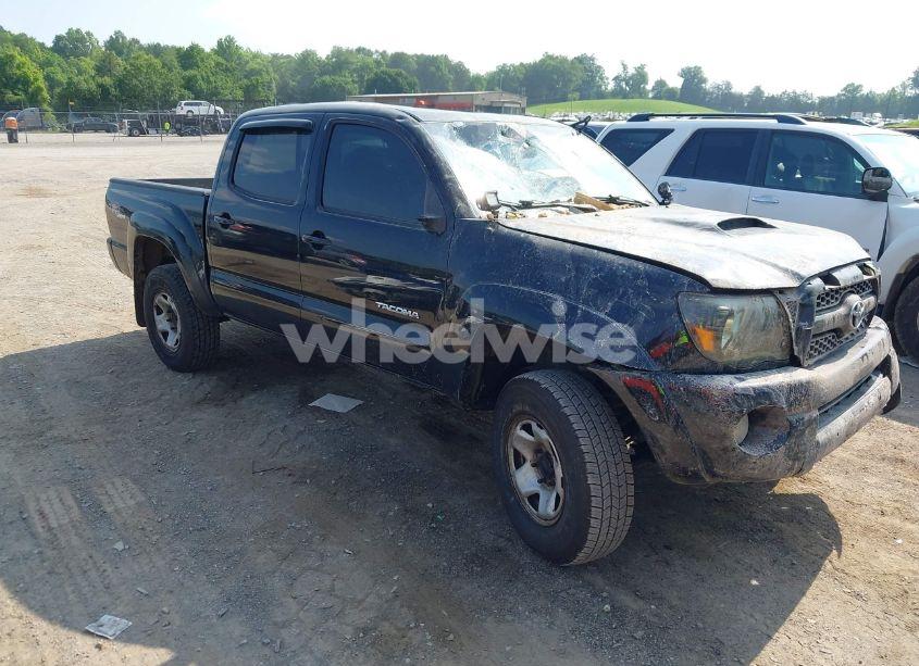 2011 Toyota Tacoma BASE V6 (VIN 3TMLU4EN4BM079699) main photo
