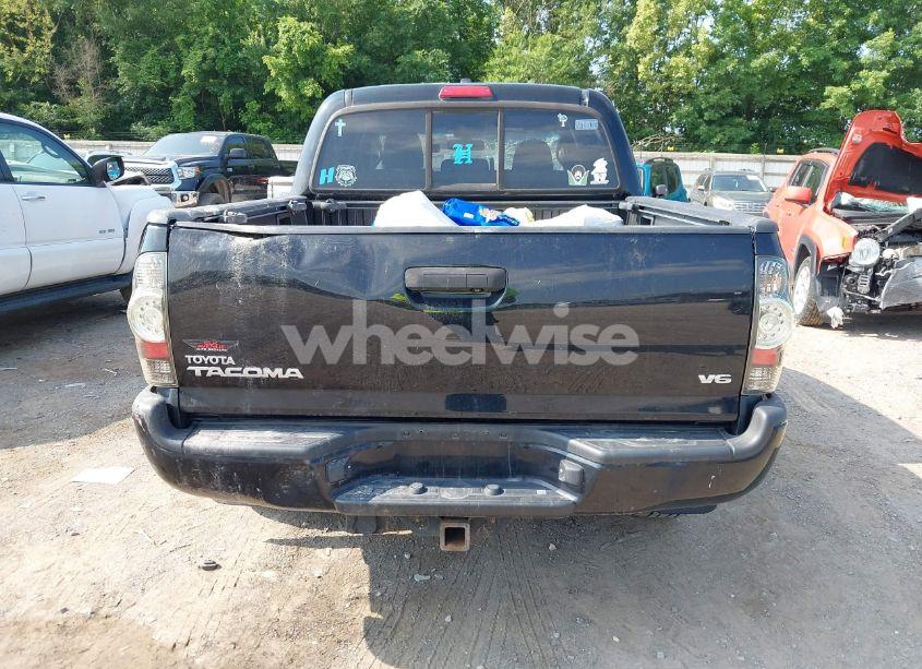 Photo 16 of 2011 Toyota Tacoma BASE V6 (VIN 3TMLU4EN4BM079699)