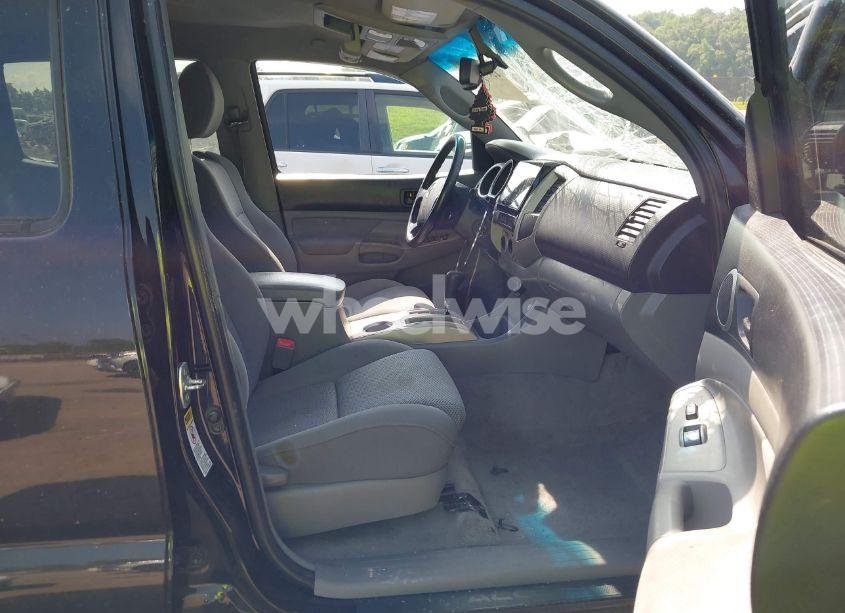 Photo 5 of 2011 Toyota Tacoma BASE V6 (VIN 3TMLU4EN4BM079699)