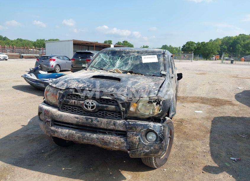 Photo 6 of 2011 Toyota Tacoma BASE V6 (VIN 3TMLU4EN4BM079699)