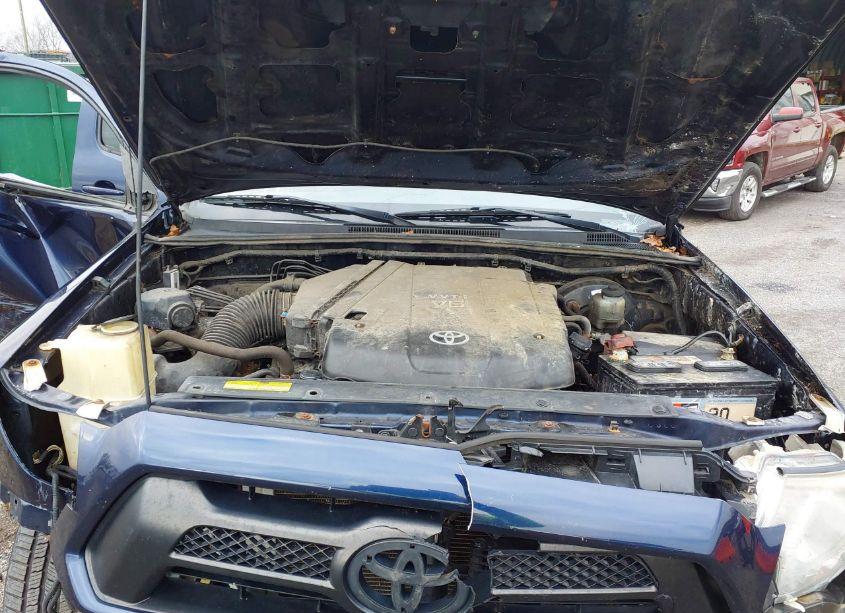 Photo 10 of 2012 Toyota Tacoma DOUBLE CAB (VIN 3TMLU4EN4CM084967)