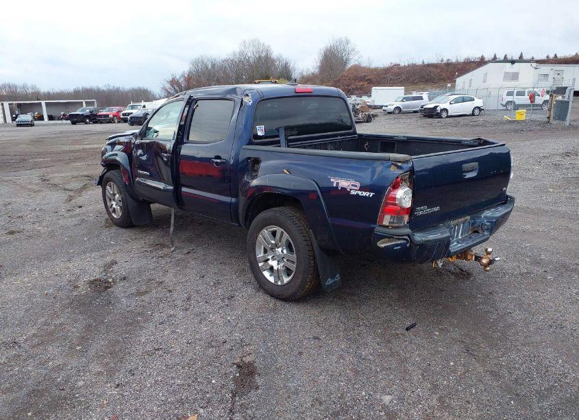 Photo 3 of 2012 Toyota Tacoma DOUBLE CAB (VIN 3TMLU4EN4CM084967)