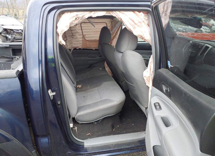 Photo 8 of 2012 Toyota Tacoma DOUBLE CAB (VIN 3TMLU4EN4CM084967)