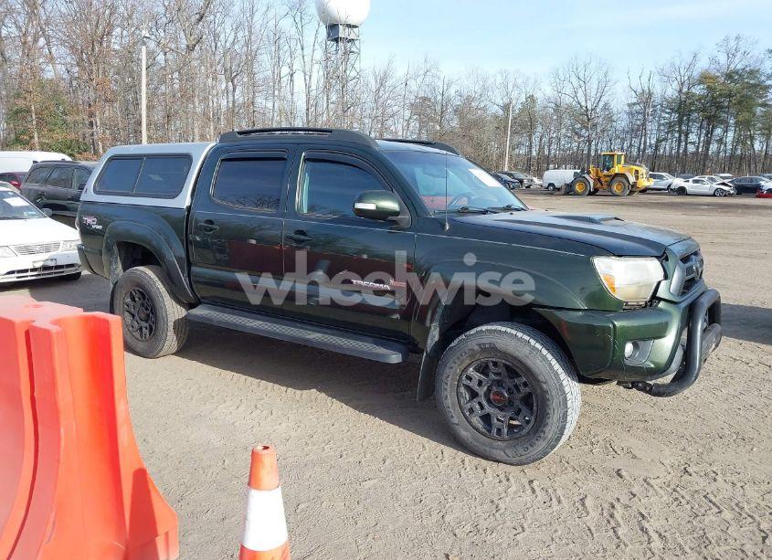 Photo 13 of 2013 Toyota Tacoma DOUBLE CAB (VIN 3TMLU4EN4DM110985)