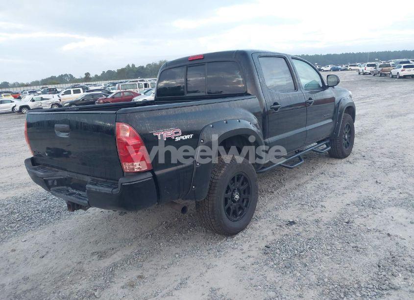 Photo 4 of 2013 Toyota Tacoma BASE V6 (VIN 3TMLU4EN4DM115748)