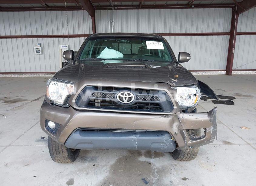 Photo 11 of 2013 Toyota Tacoma BASE V6 (VIN 3TMLU4EN4DM118438)